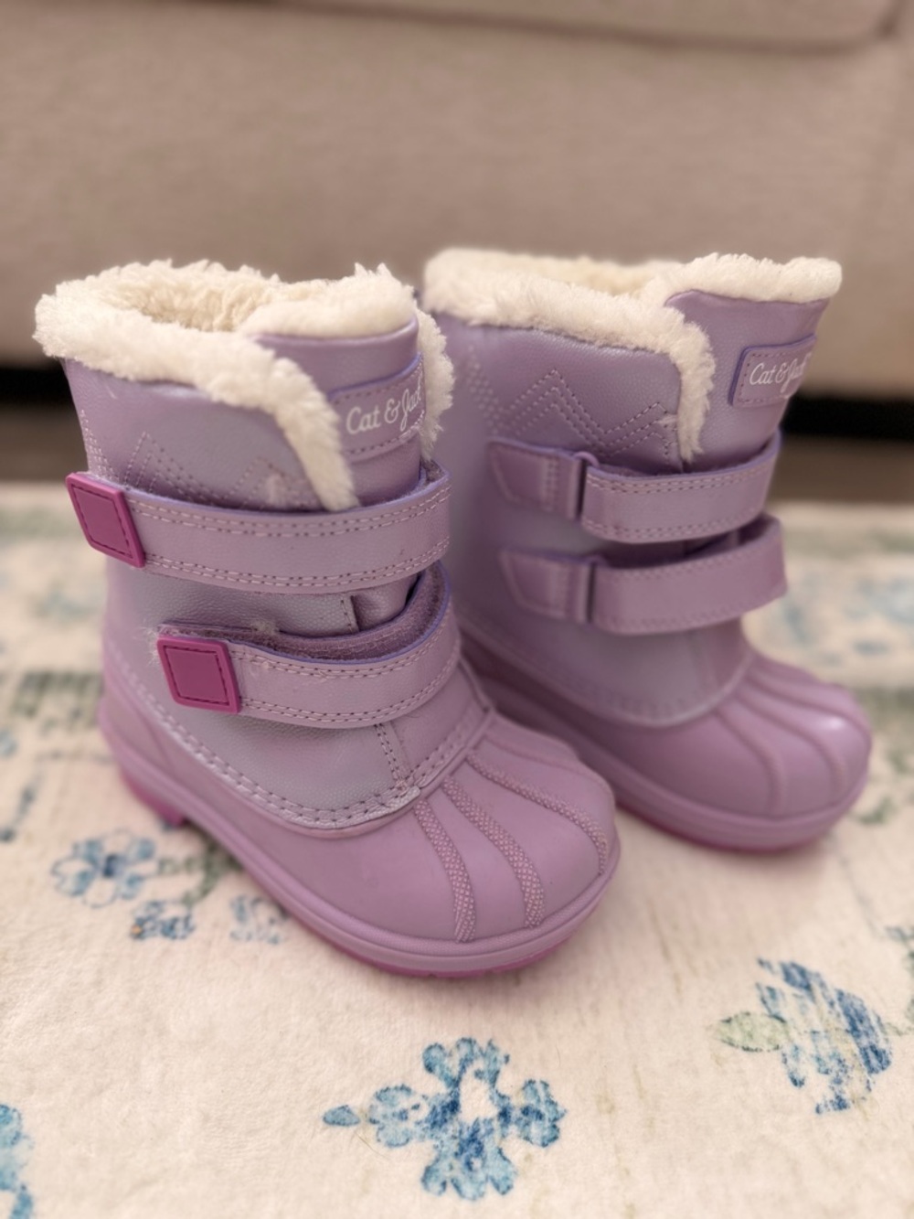 Cat & Jack Lavender Kids Winter Boots with Cream Fleece